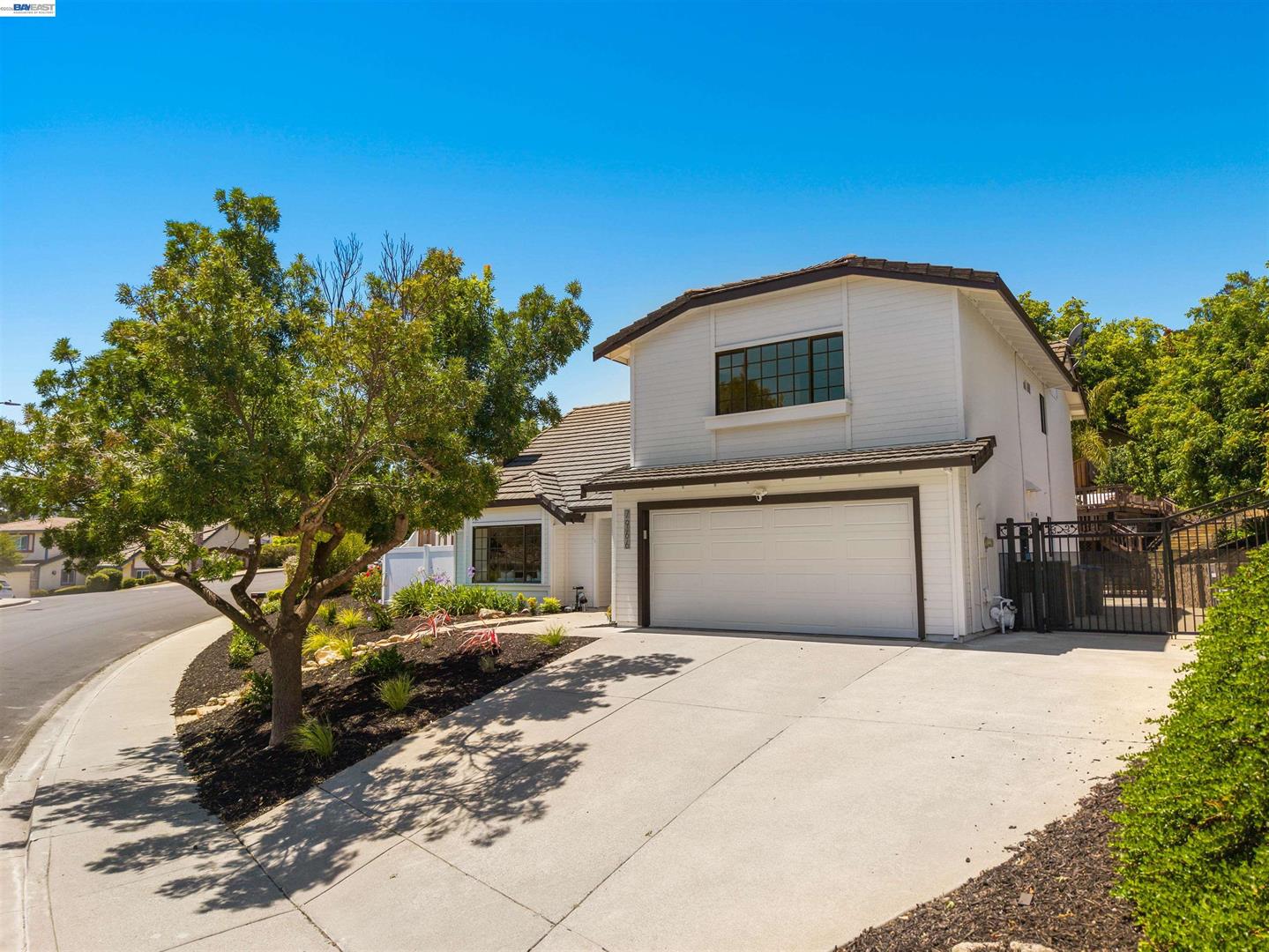 7966 Iglesia Drive