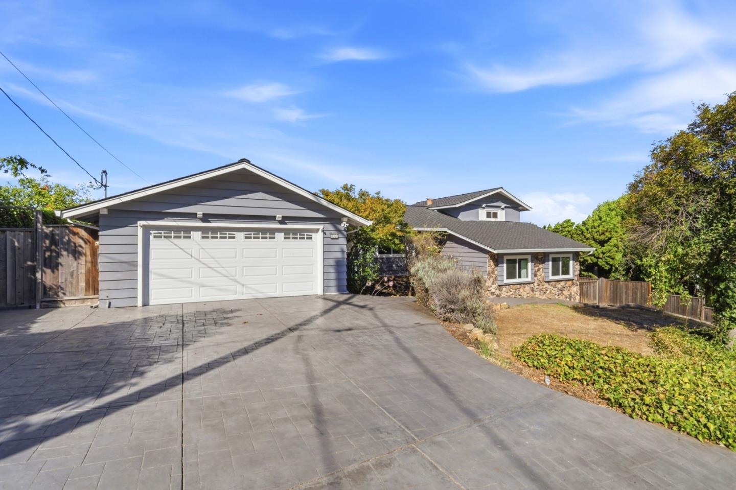 895 Tybalt Drive